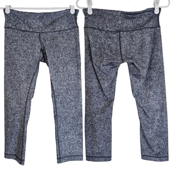 Lululemon Heathered Black Gray Capri Leggings Size 6 Luxtreme Stretch Cropped - Picture 1 of 11